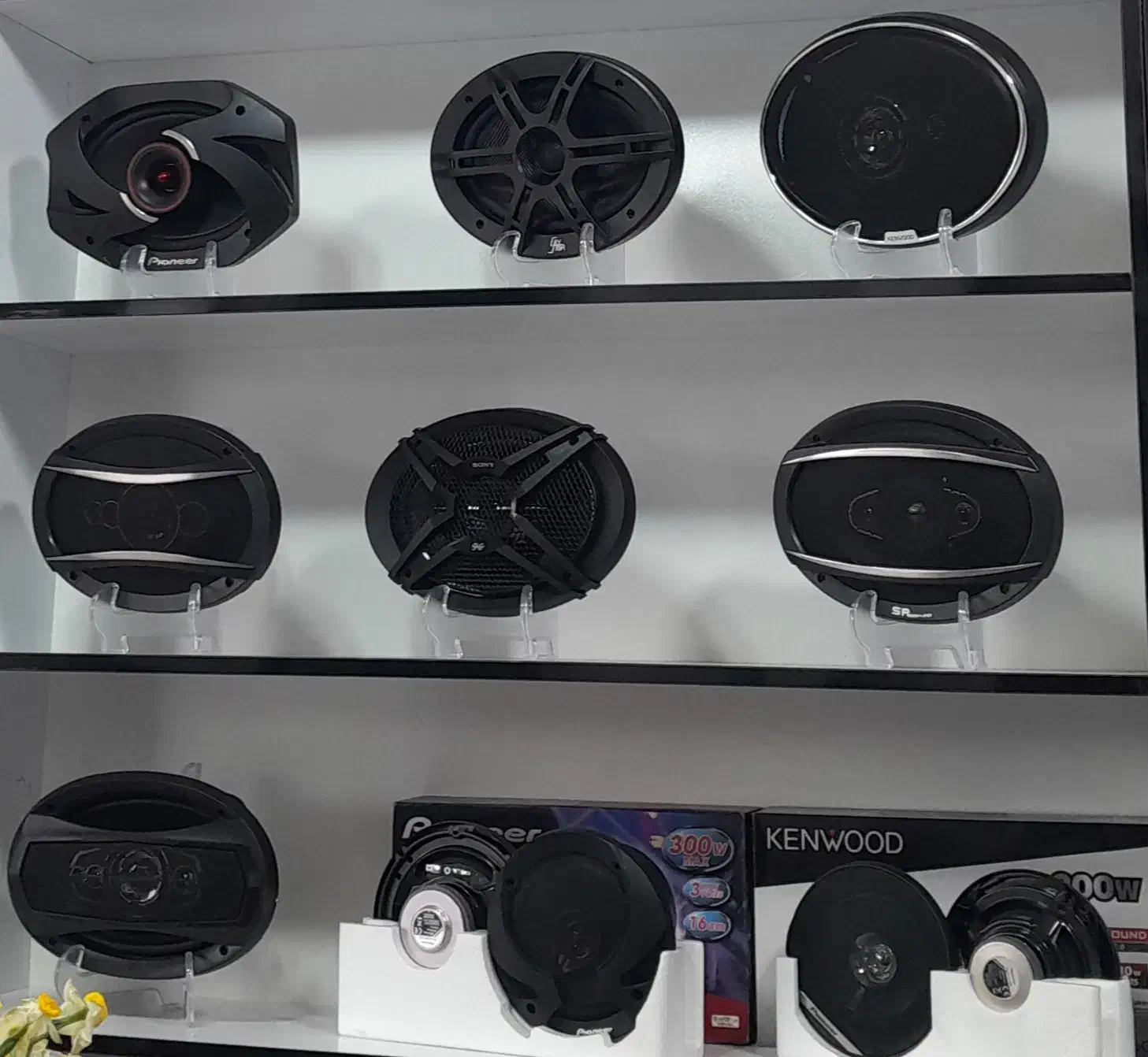 فروش نصب  تعمیرات|قطعات یدکی و لوازم جانبی|بندر انزلی, تختی|دیوار