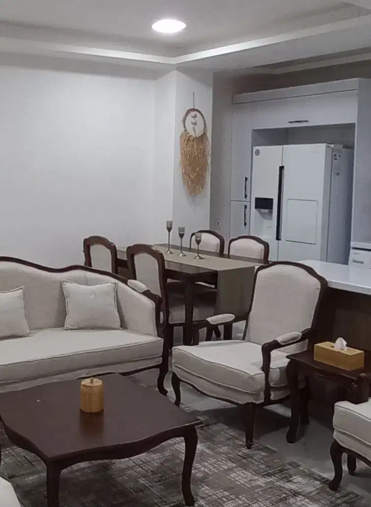 میز ناهارخوری نئوکلاسیک ۶ نفره چوب راش بسیار تمیز|میز و صندلی غذاخوری|بندر کنگان, |دیوار