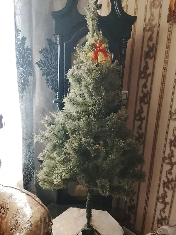 درختچه ی کریسمس خارجی|گل مصنوعی|ساوه, |دیوار