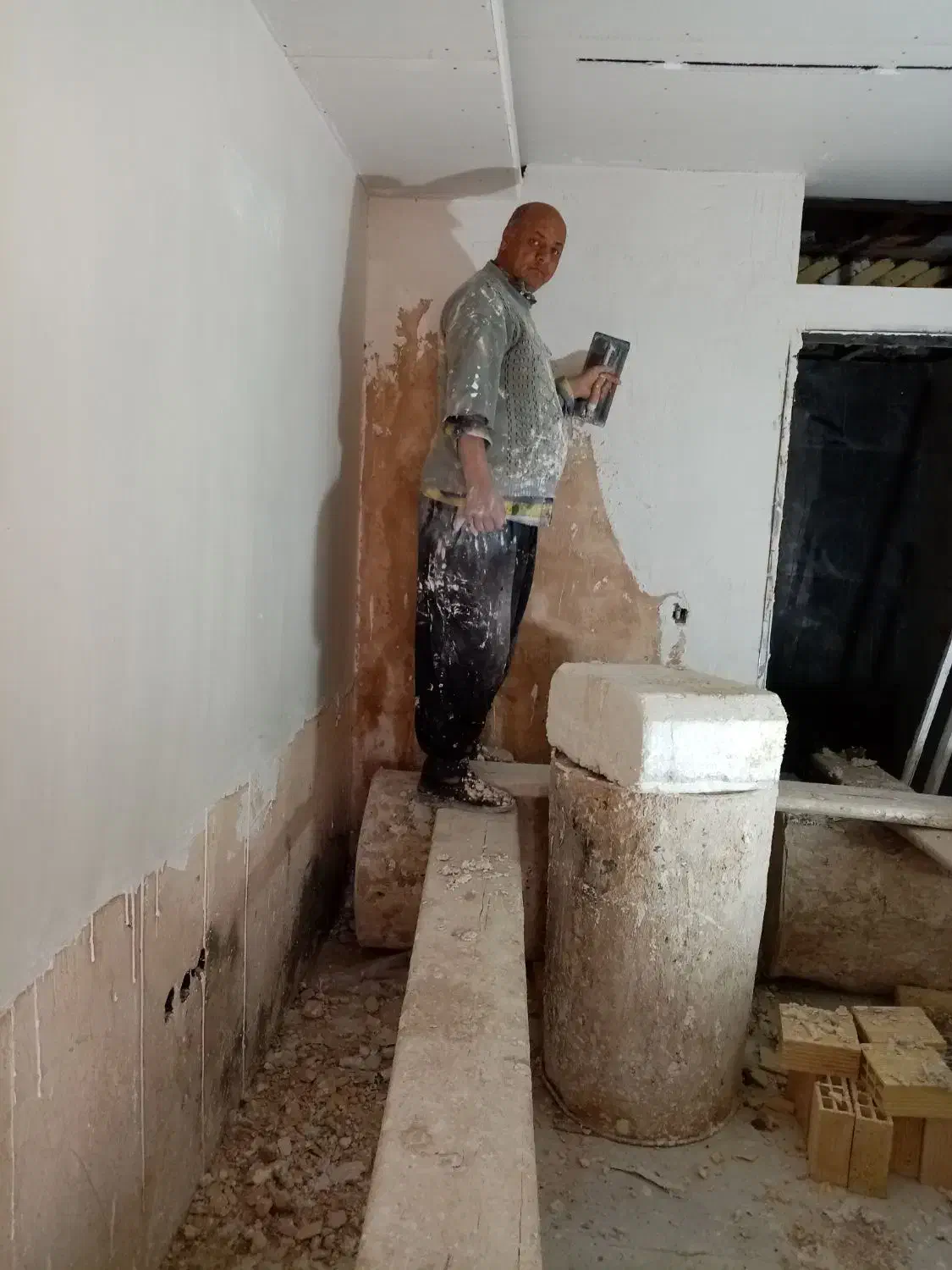 گچ کار، گچبری، گچ|خدمات پیشه و مهارت|اصفهان, شهرک کاوه|دیوار