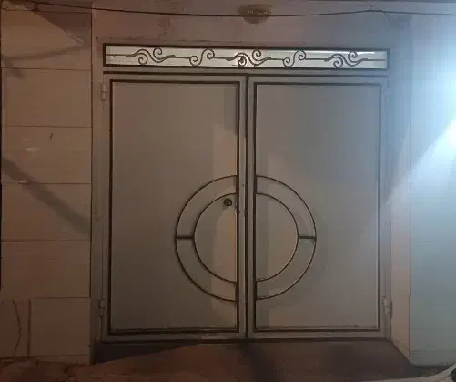 درب حیاط سفارشی ساخته شده|مصالح و تجهیزات ساختمان|قم, علی آباد سعدگان|دیوار