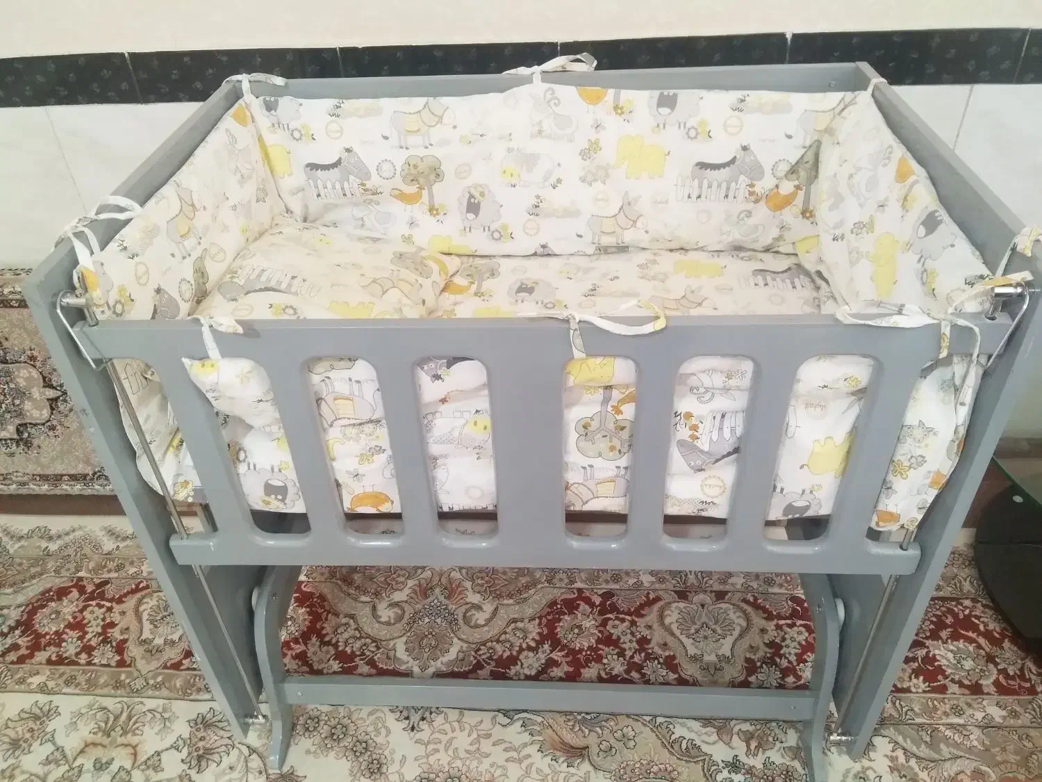 لوازم بچه|اسباب و اثاث بچه|بیجار, |دیوار