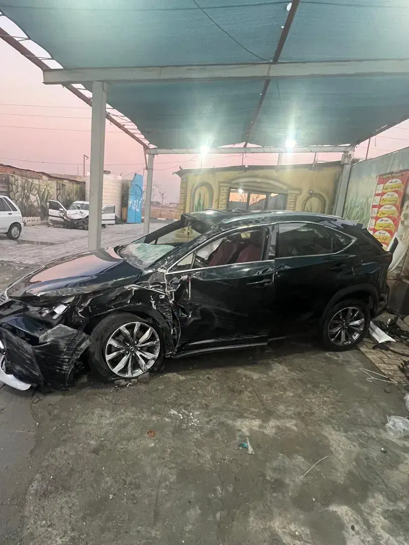 لکسوس NX200tF مدل۲۰۱۵ تصادفی|خودرو سواری و وانت|باغستان, |دیوار