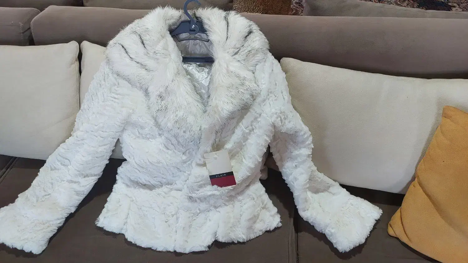 کت برای روی لباس عروس|لباس|کلاردشت, |دیوار