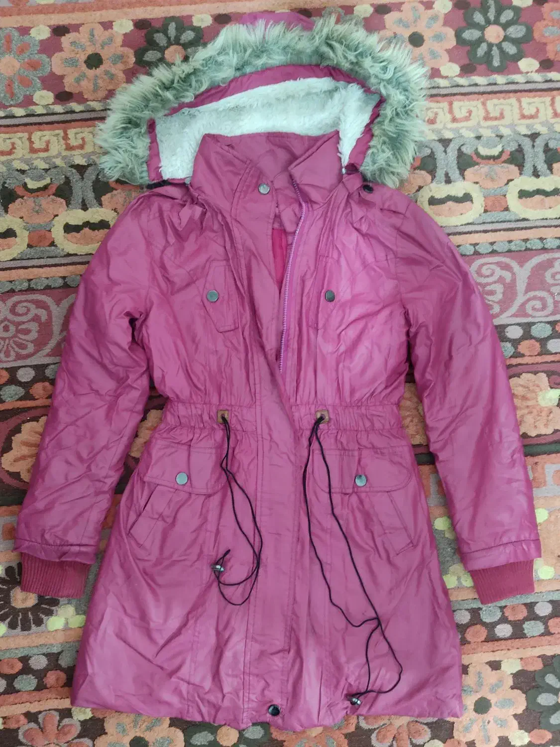 کاپشن و پالتو|لباس|رشت, انصاری|دیوار