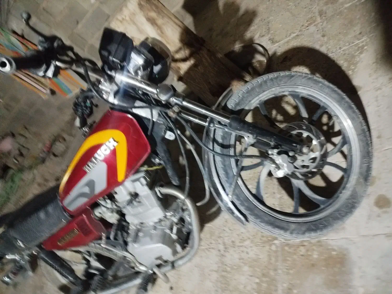 موتور|موتورسیکلت|خاش, |دیوار