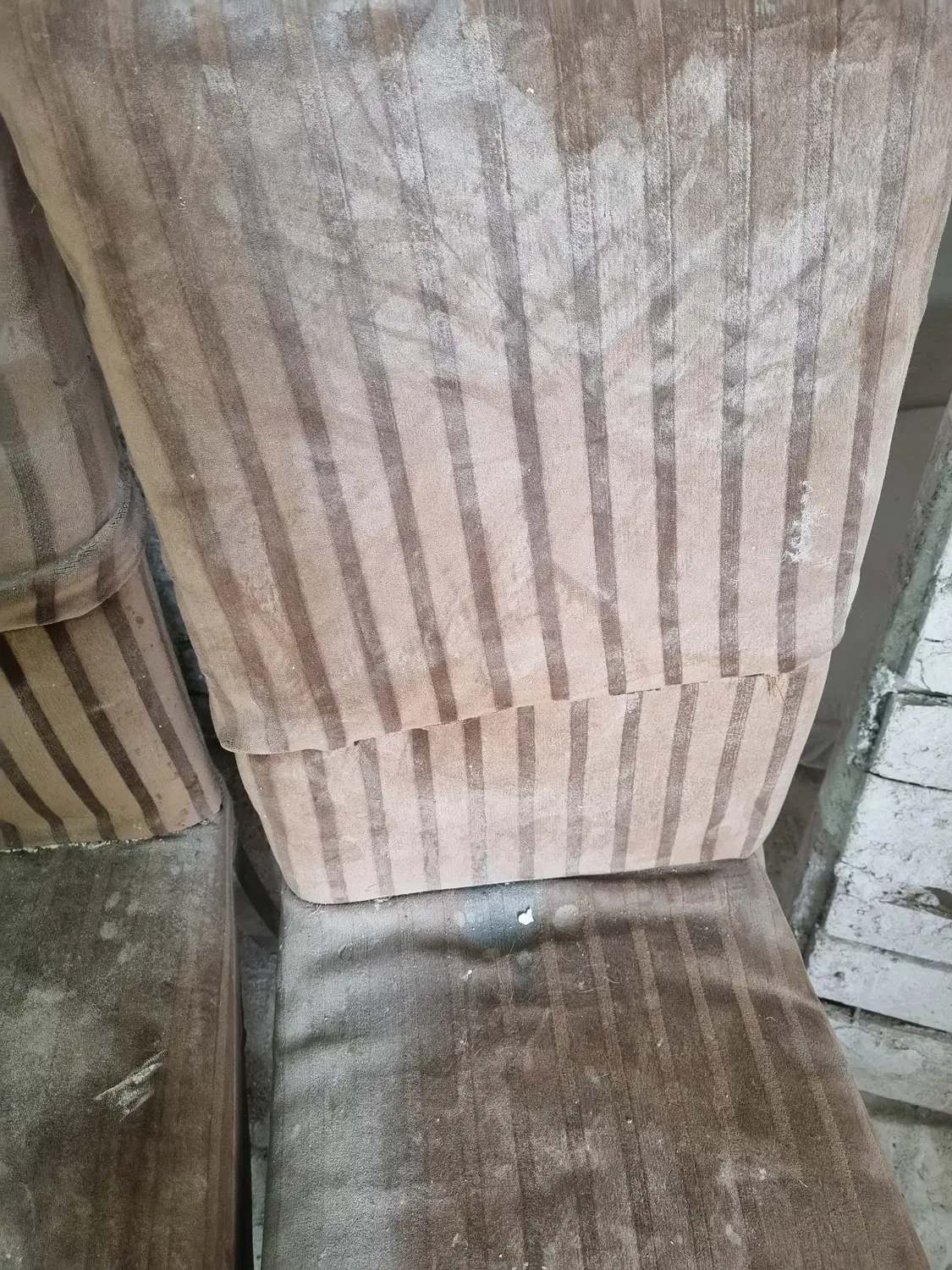 صندلی|صندلی و نیمکت|مهاباد (آذربایجان غربی), |دیوار