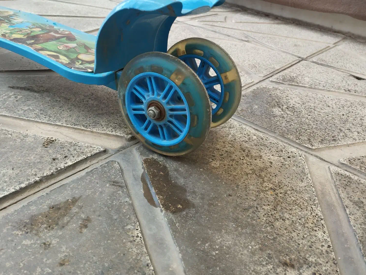 اسکوتر درحد نوع با تحمل وزنه بالا|دوچرخه، اسکیت، اسکوتر|گرمسار, |دیوار