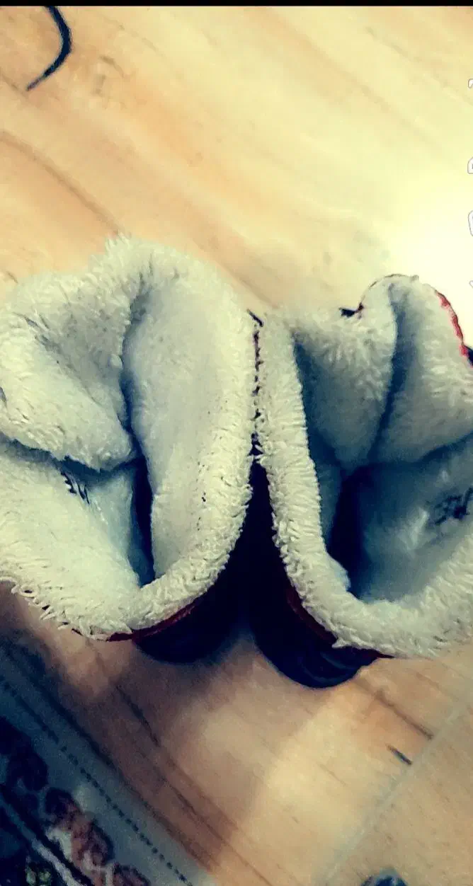 پوتین اسپورت بچگانه خارجی سایز ۲۷|کفش و لباس بچه|میاندوآب, |دیوار