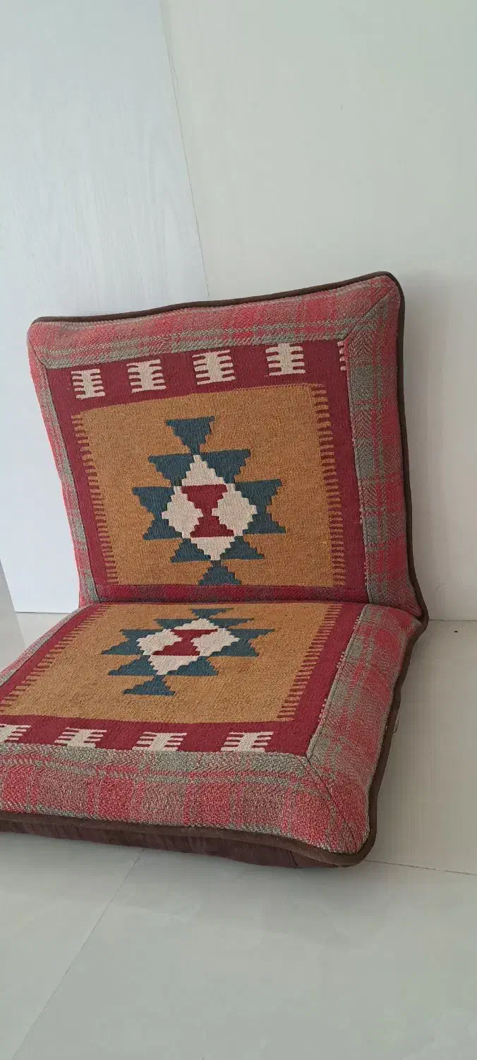 پشتی سنتی|پشتی|بجنورد, |دیوار