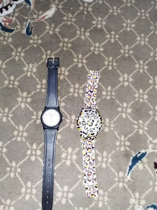 ساعت اوماکس..|ساعت|جهرم, |دیوار