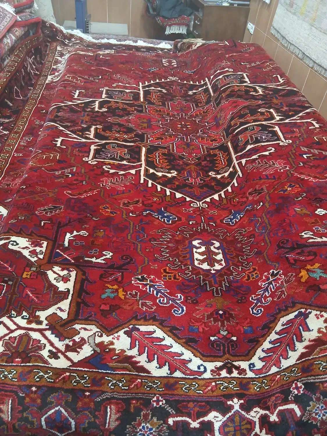 ۱۲ متری|فرش|میانه, |دیوار