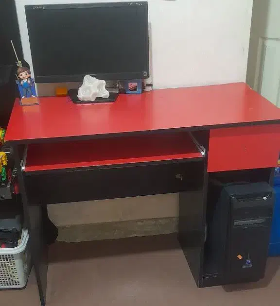 کمد و میز تحریر در گلستان|میز تحریر و کامپیوتر|گلستان (تهران), |دیوار