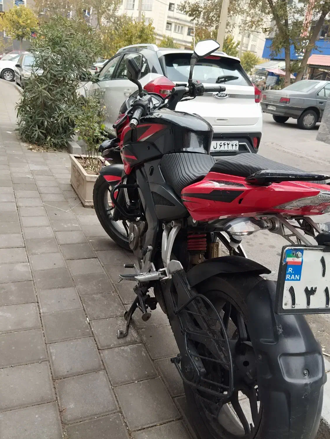 ns200|موتورسیکلت|تهران, شهر زیبا|دیوار