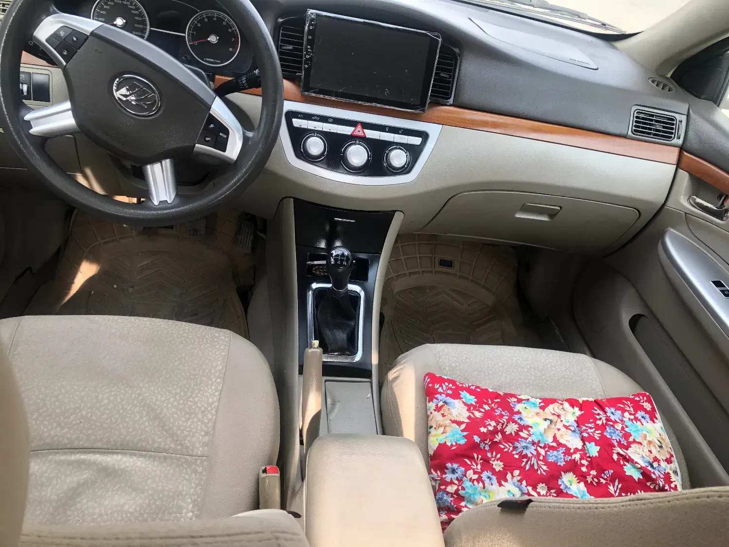 لیفان ۶۲۰مدل ۹۳|خودرو سواری و وانت|تبریز, |دیوار