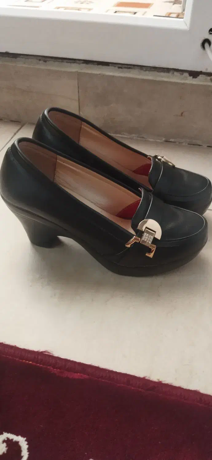 کفش زنانه|کیف، کفش، کمربند|رباط‌کریم, مسکن مهر آبشناسان|دیوار