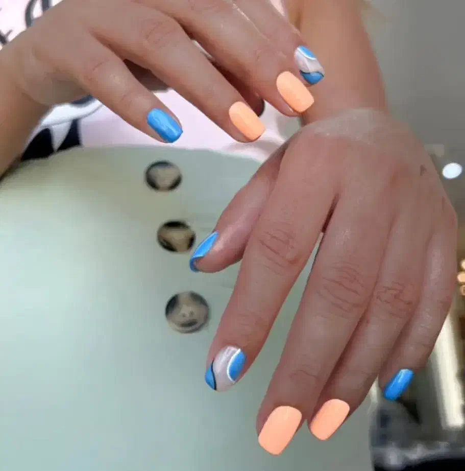 خدمات تخصصی ناخن در جزیره|خدمات آرایشگری و زیبایی|کیش, |دیوار