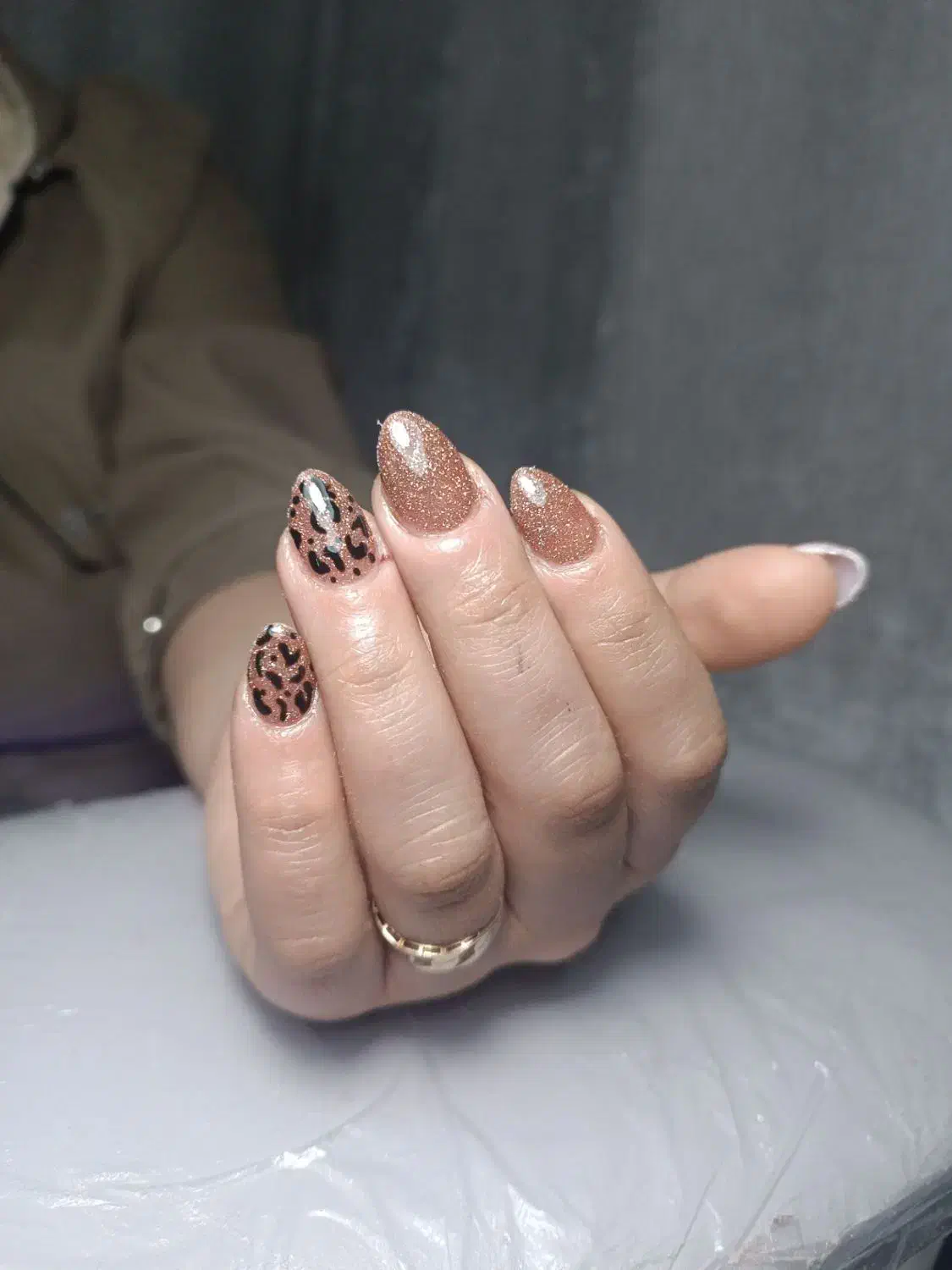 کاشت ناخن و کاشت مژه و اموزش لاین ها|خدمات آرایشگری و زیبایی|سلماس, |دیوار