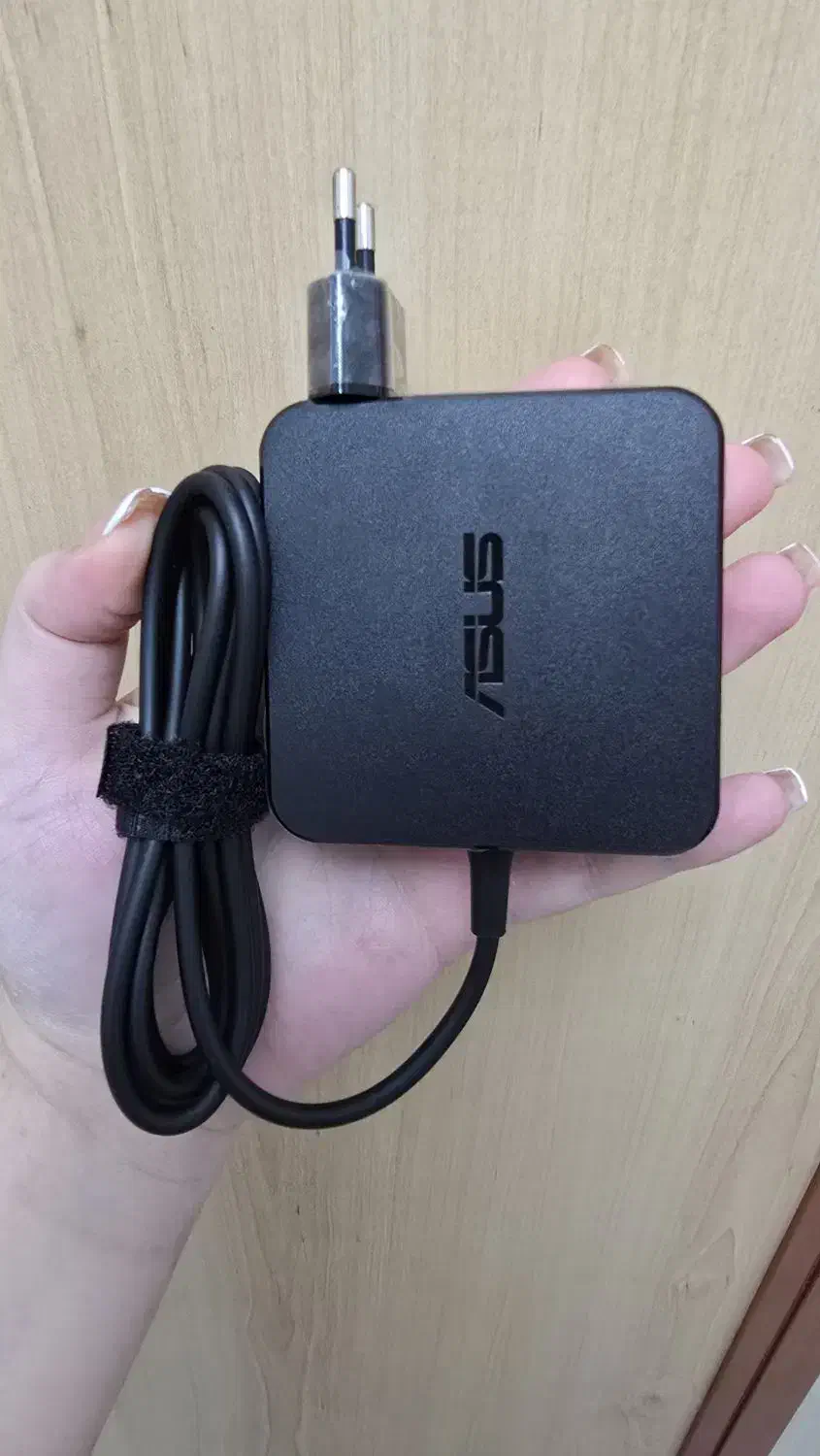 شارژر / آداپتور لپ تاپ ایسوس|قطعات و لوازم جانبی رایانه|تهران, پاسداران|دیوار