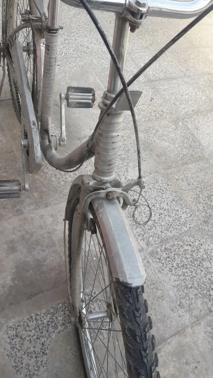 دوچرخه چینی|دوچرخه، اسکیت، اسکوتر|اصفهان, حصه جنوبی|دیوار