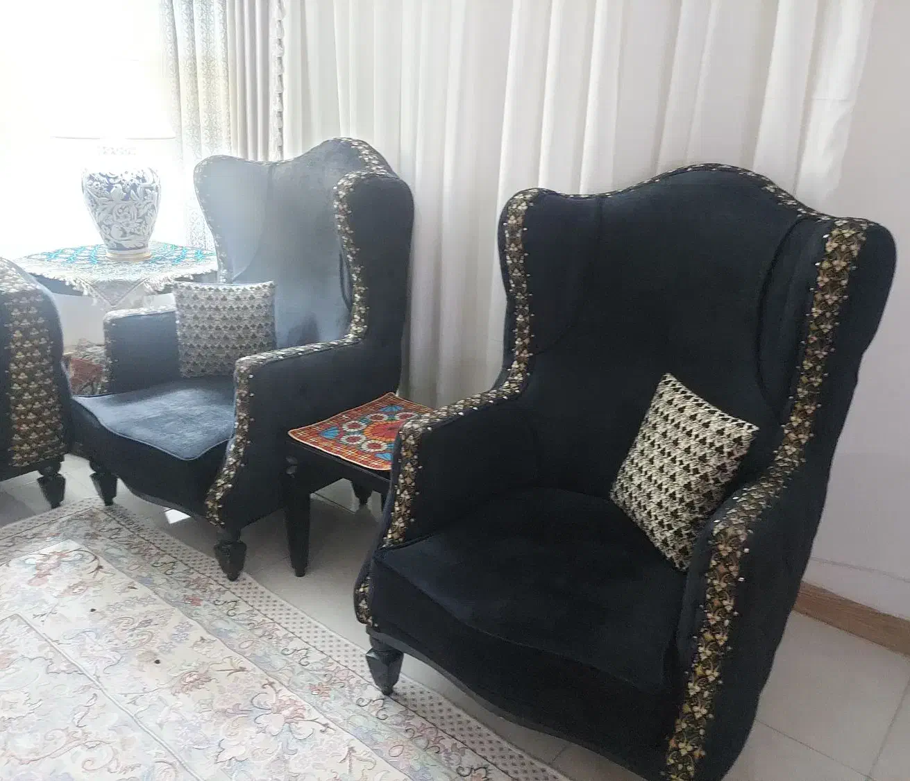 مبل نیمست ۵ نفره چستر|مبلمان خانگی و میز عسلی|اندیشه, پرنیان|دیوار