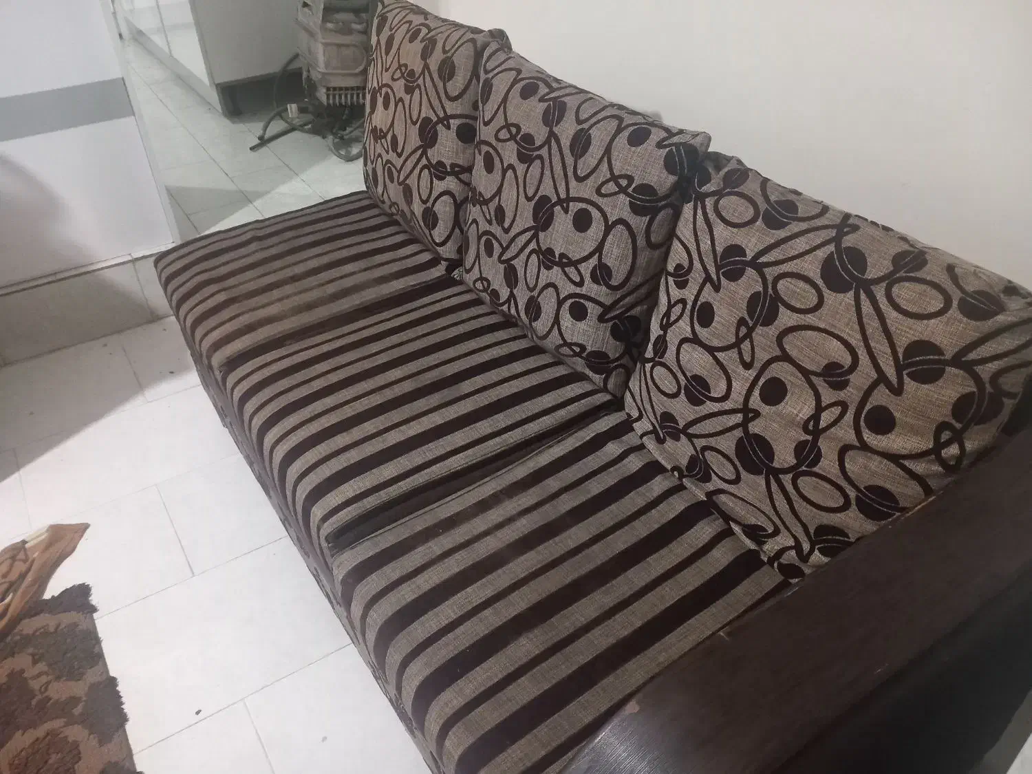 مبل راحتی۹ نفره|مبلمان خانگی و میز عسلی|اهواز, فاز ۱ پادادشهر|دیوار