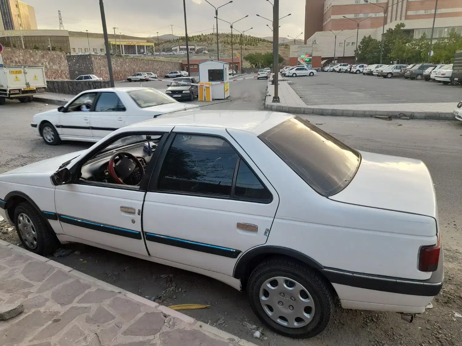 ماشین پژو آردی84 تیپ 405|خودرو سواری و وانت|مشهد, شهید معقول|دیوار