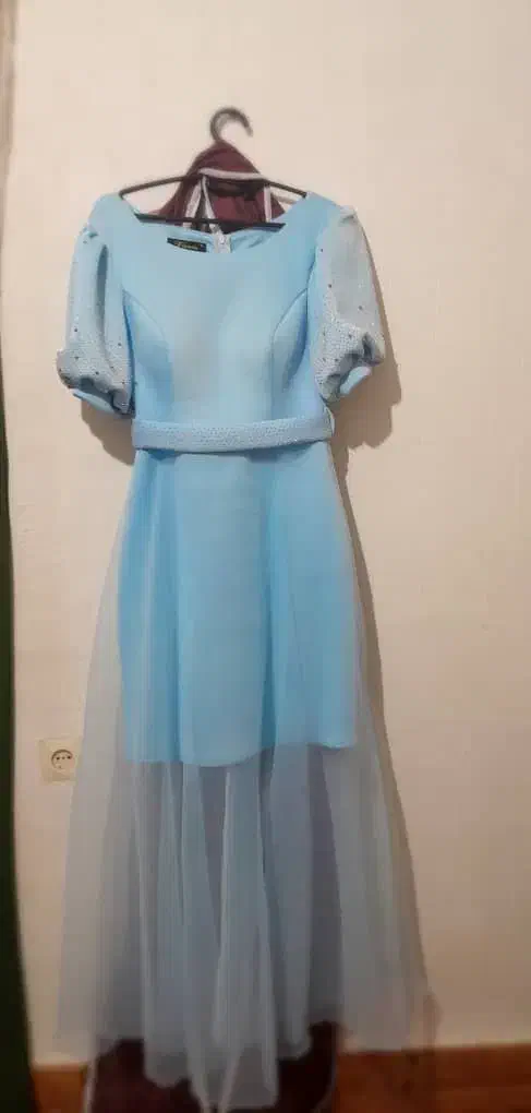 لباس مجلسی|لباس|کوه چنار, |دیوار