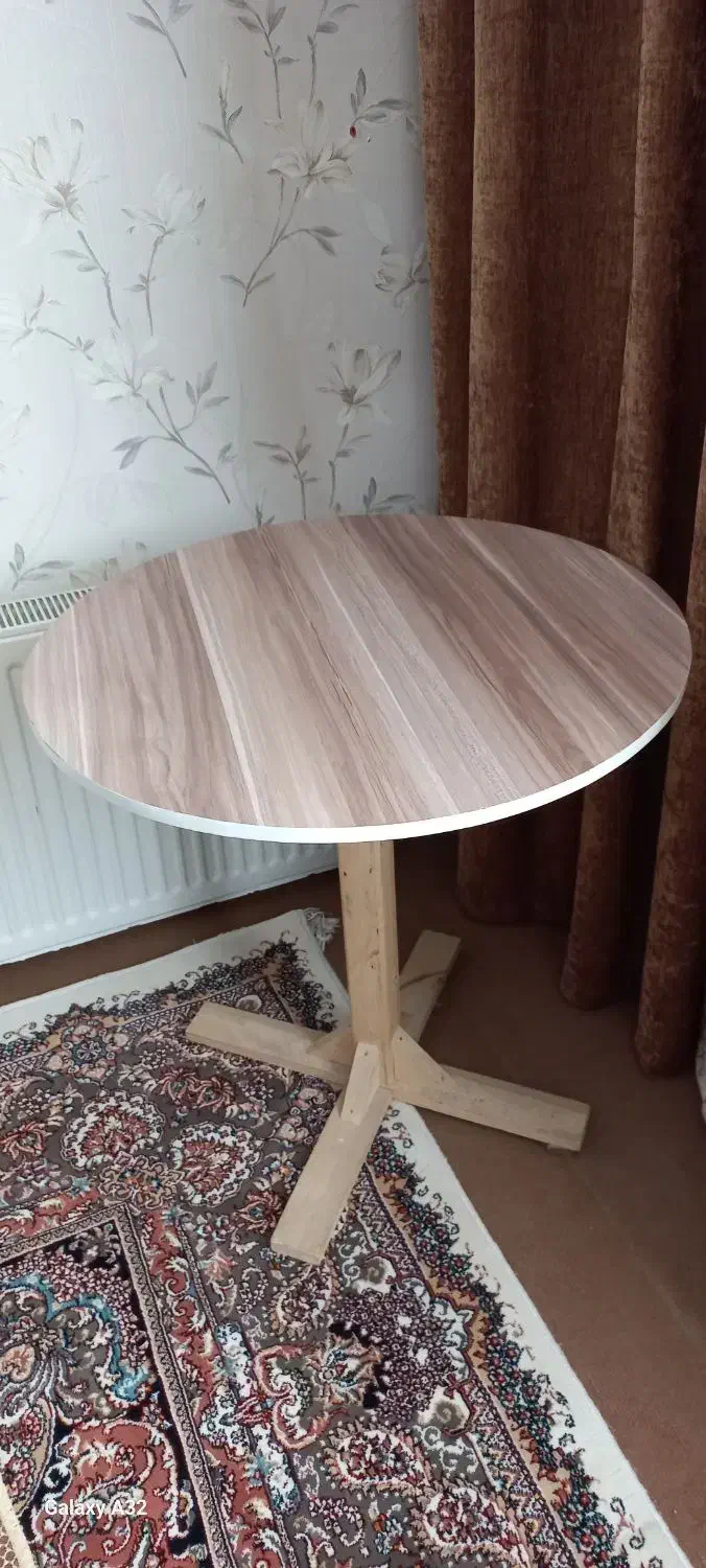 میزخاطره|میز تلفن|گلبهار, شهر جدید گلبهار|دیوار