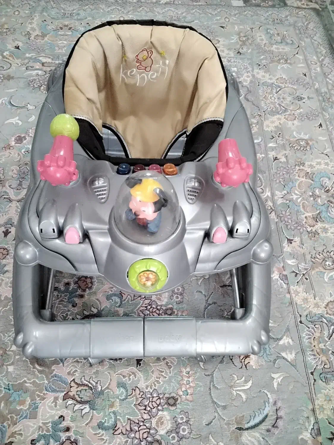 روروئک|کالسکه و لوازم جانبی|قم, وادی السلام|دیوار