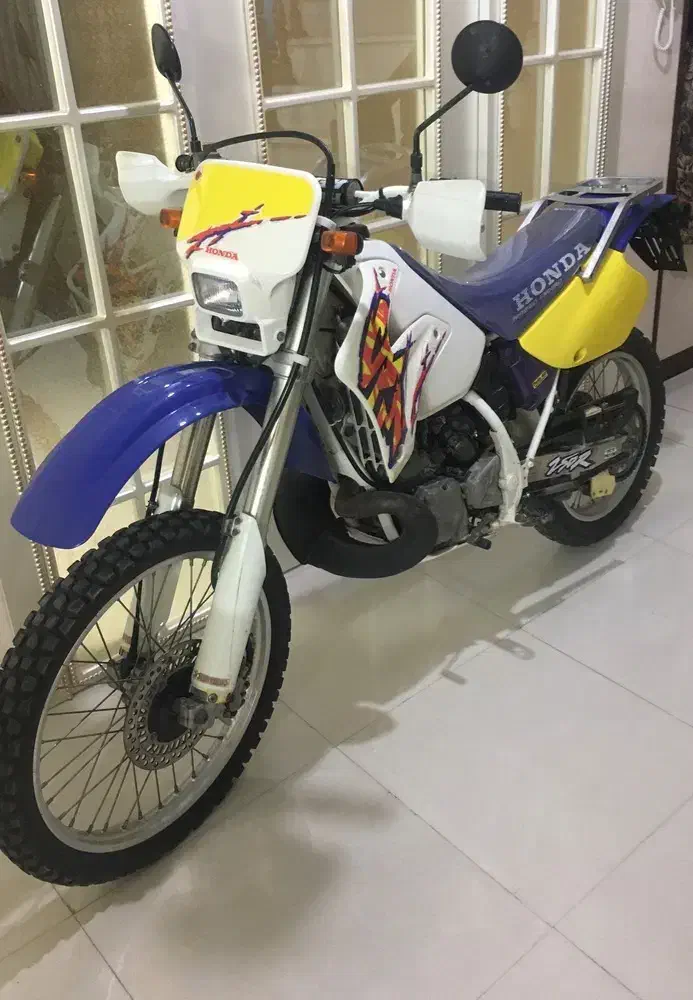 crm بال زرد ، سی ار ام ۲۵۰|موتورسیکلت|قزوین, |دیوار