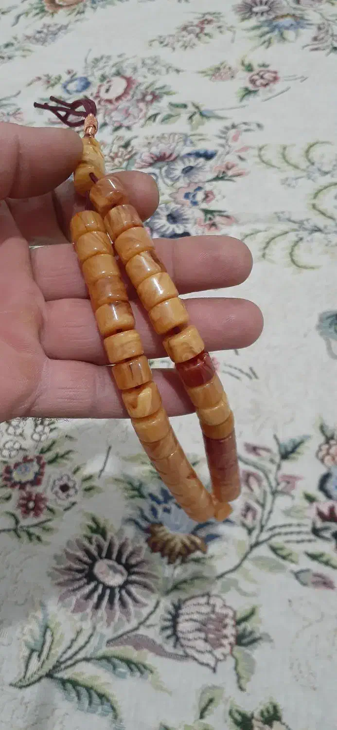 تسبیح صندلوس و کهربا|جواهرات|نهاوند, |دیوار