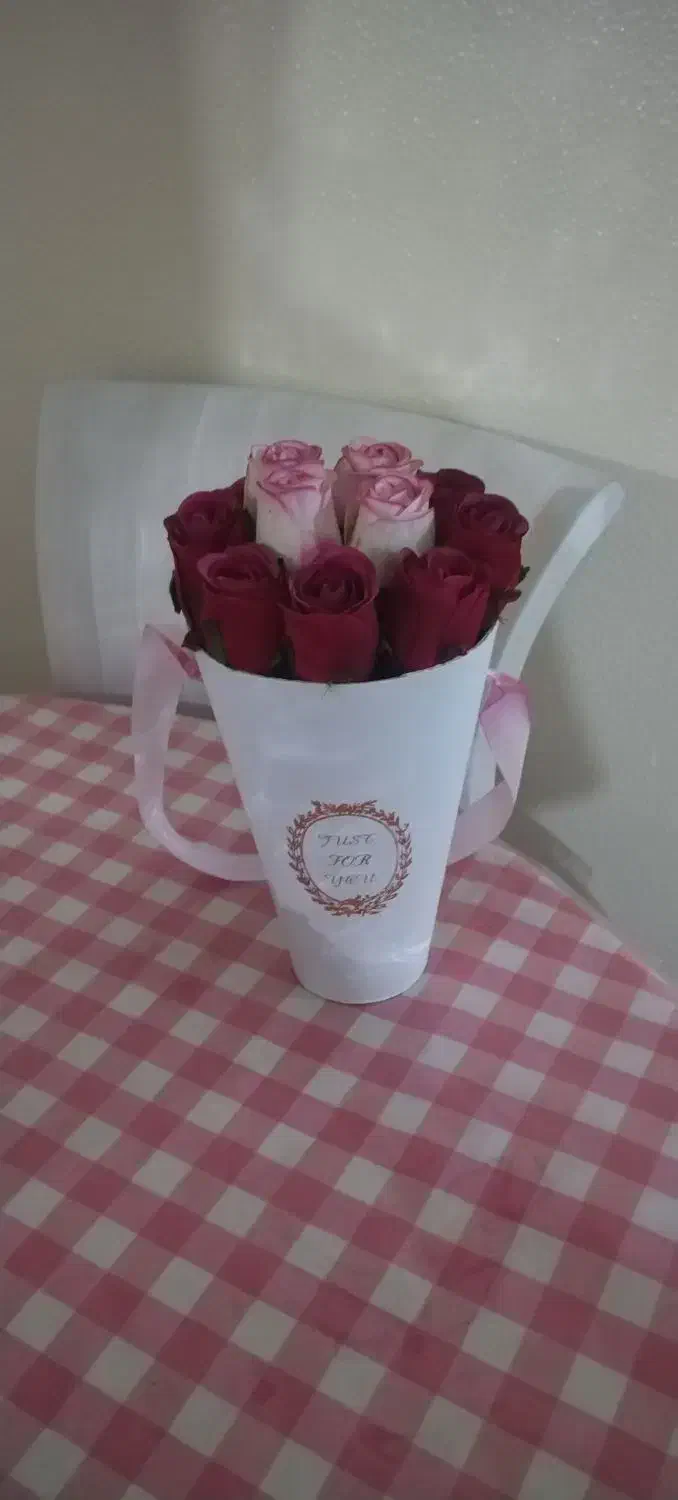 باکس گل مصنوعی مناسب هدیه روز مادر|گل مصنوعی|شاهینشهر, سعدی شمالی|دیوار