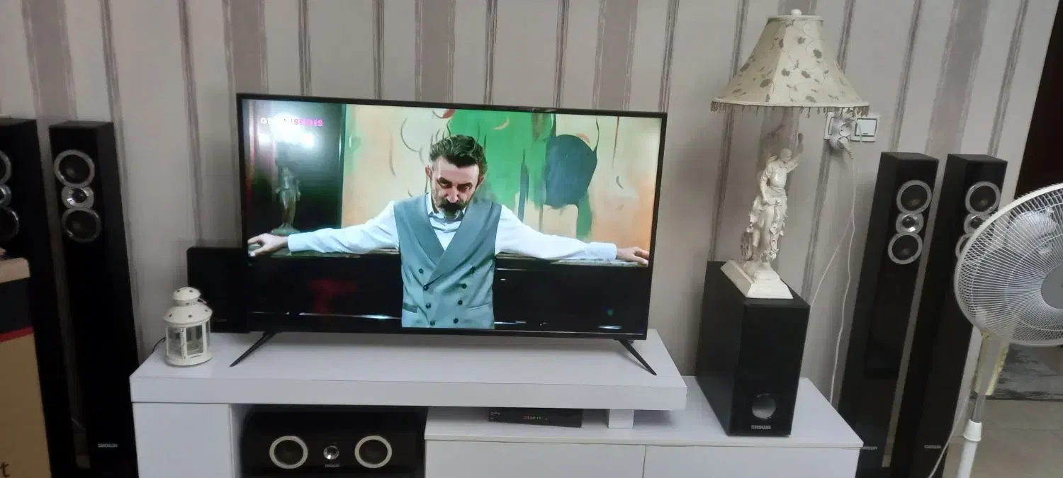 تلویزیون ۵۰ اینچ|تلویزیون و پروژکتور|بجنورد, |دیوار