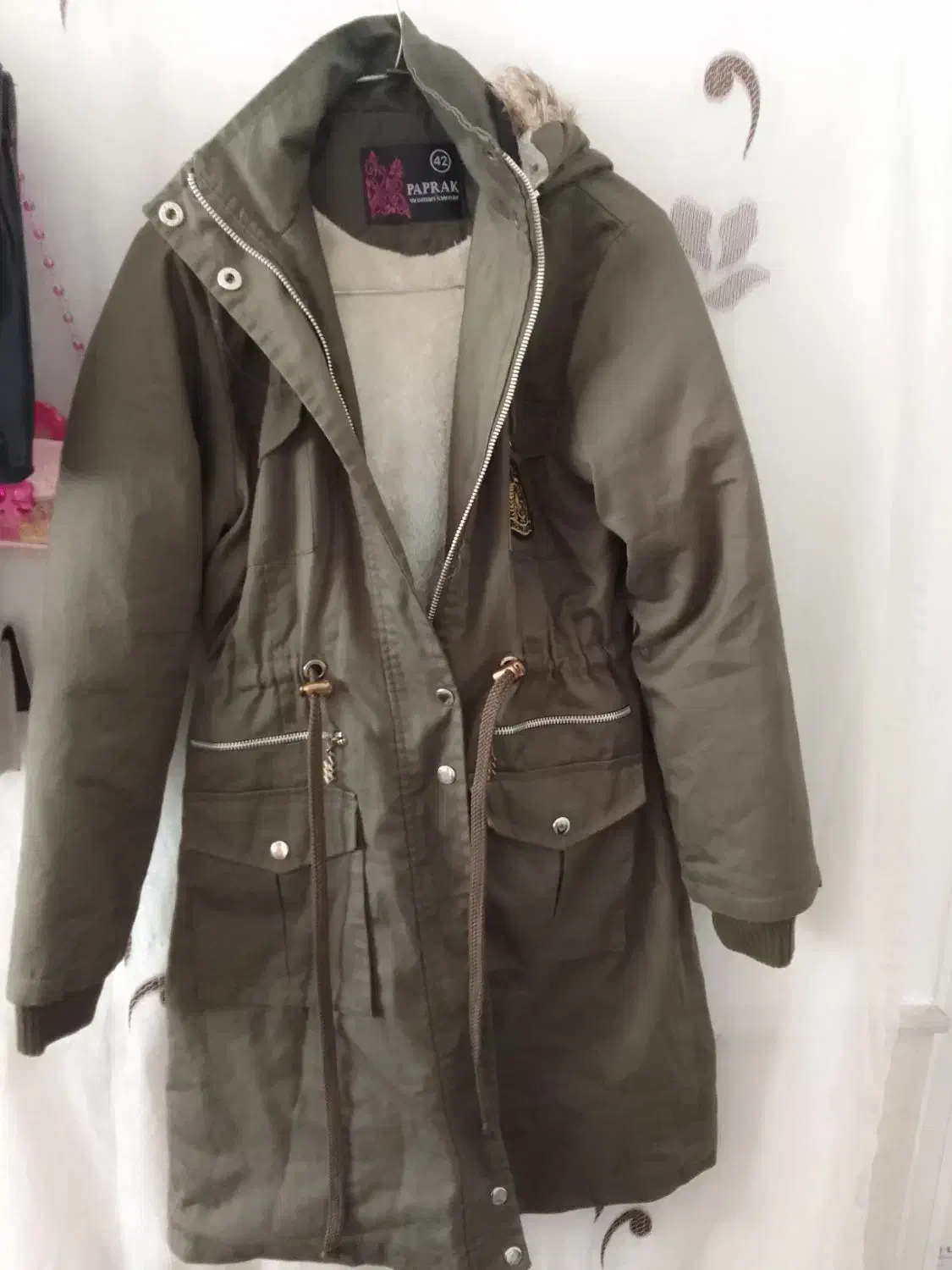 کاپشن دخترانه وزنانه|لباس|کاشان, کارگر|دیوار