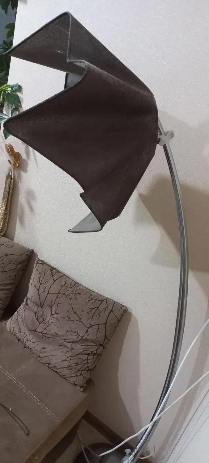 آباژور ایستاده سالنی،شیک|چراغ خواب و آباژور|آباده, |دیوار