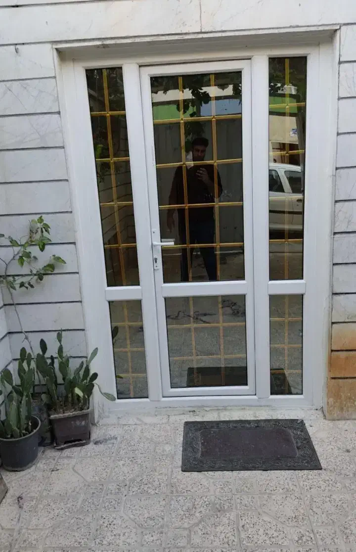 آقای منصف تولید کننده درب و پنجره دوجداره upvc|خدمات پیشه و مهارت|ملارد, |دیوار