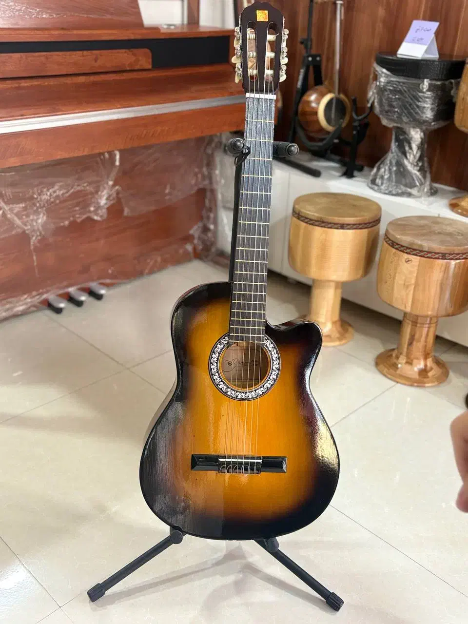 گیتار diamond|گیتار، بیس، امپلیفایر|الوند, |دیوار