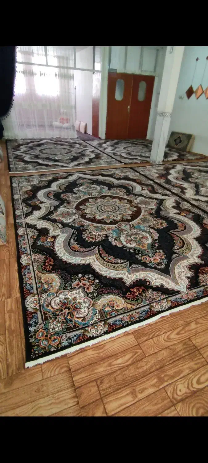دو تخته فرش 9 متری در حد نو|فرش|گلستان (تهران), |دیوار