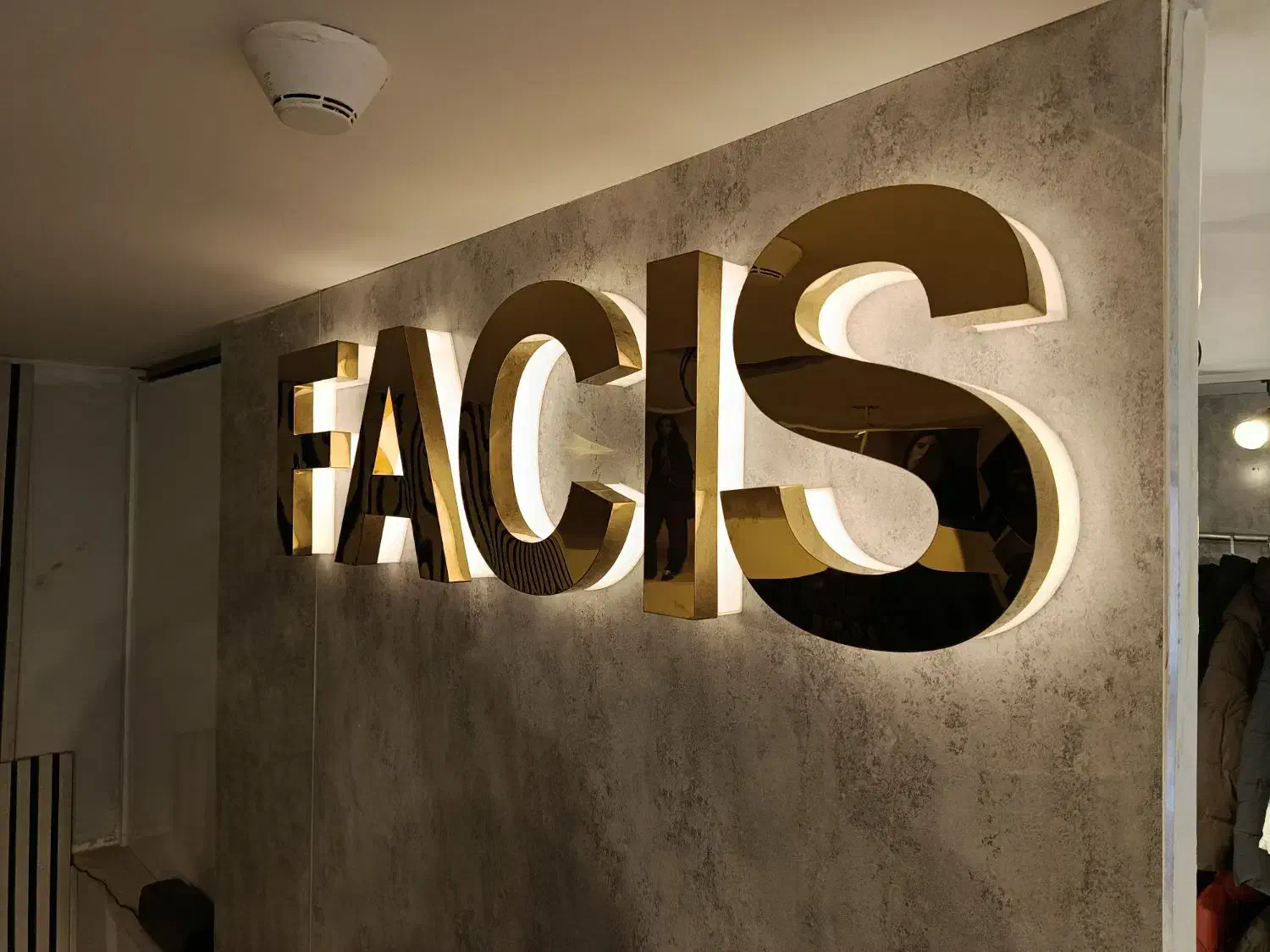 نصاب تابلو نصب تابلو|خدمات پیشه و مهارت|شیراز, شریفآباد|دیوار