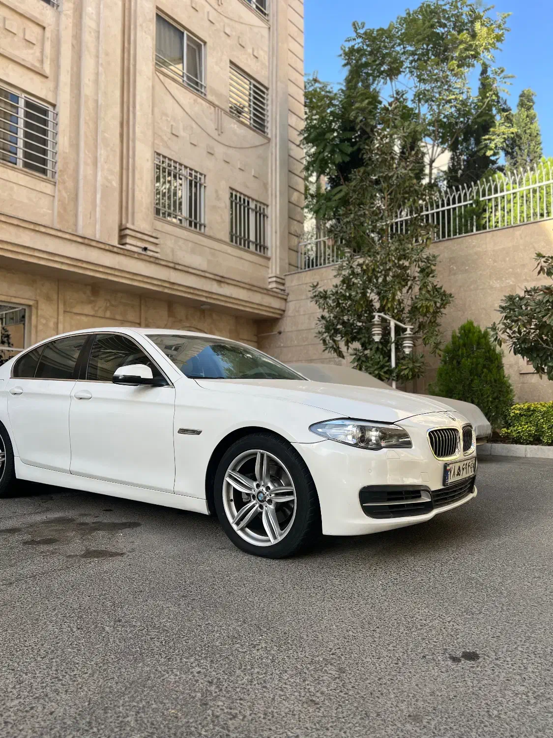 فروش bmw 520i مدل ۲۰۱۴ بدون رنگ|خودرو سواری و وانت|تهران, اقدسیه|دیوار
