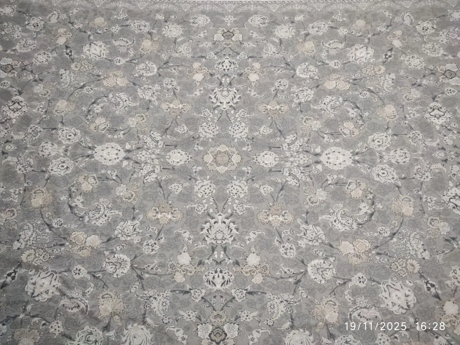 روفرشی کش دار مخمل شانل رنگ  طوسی|روفرشی|تهران, دولاب|دیوار