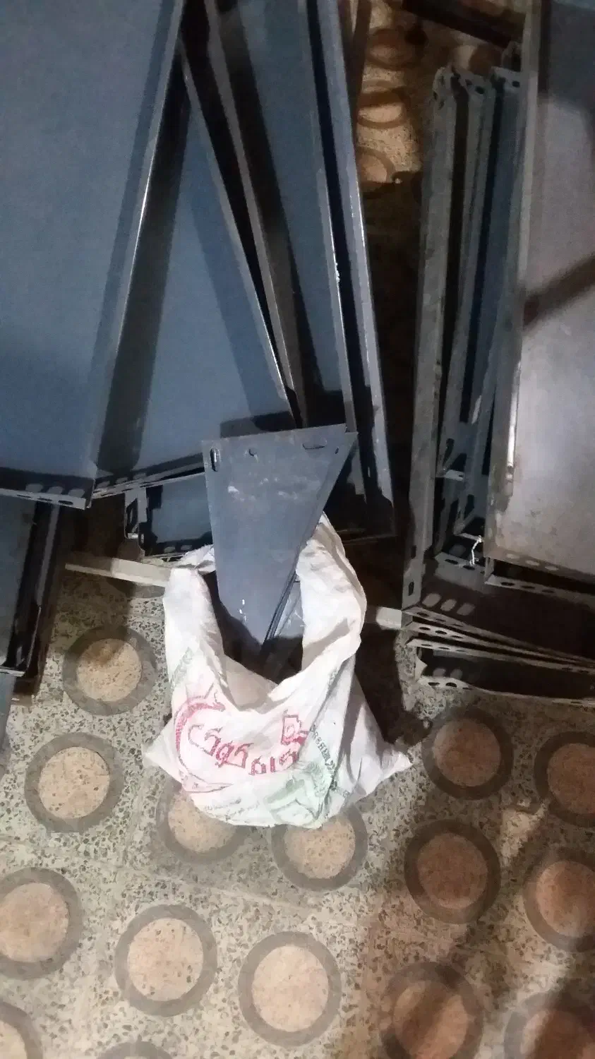 فروش تعدادی قفسه ووسایل مغازه میوه فروشی|فروشگاه و مغازه|دزفول, |دیوار