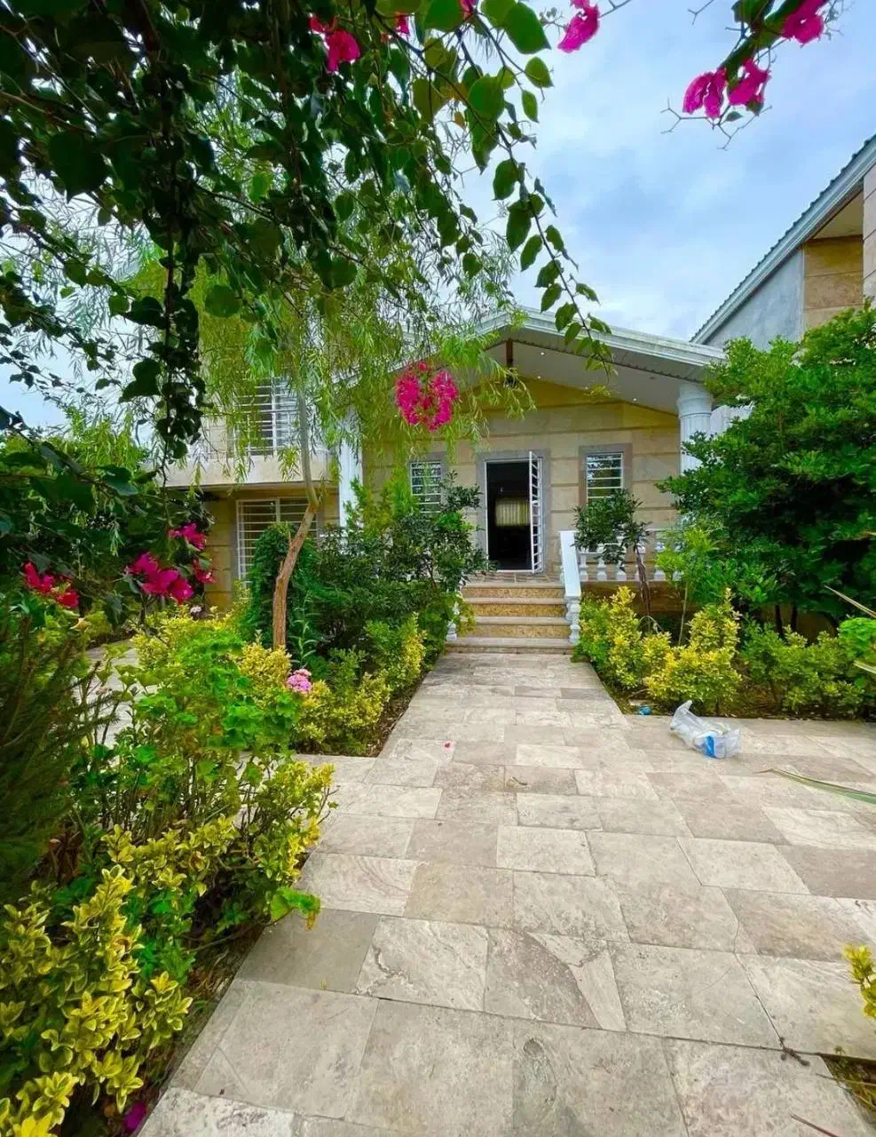 قول میدم ویلاباغ سرسبز بااین قیمت ندیدی*اقساطی*سند|فروش خانه و ویلا|چمستان, |دیوار