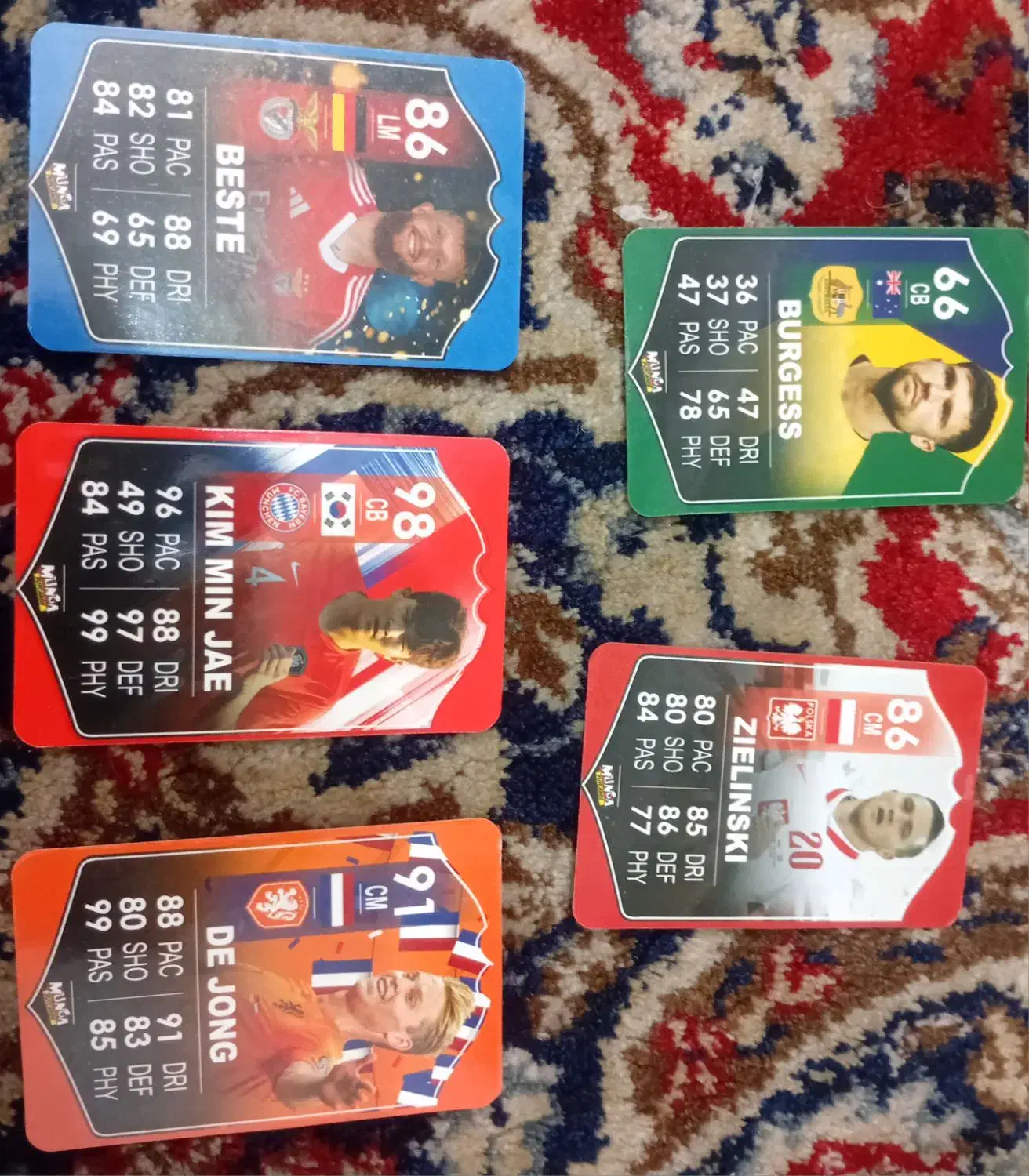 ‌‌‌‌‌‌‌‌‌‌‌کیمدی|اسباب‌‌بازی|سراب, |دیوار