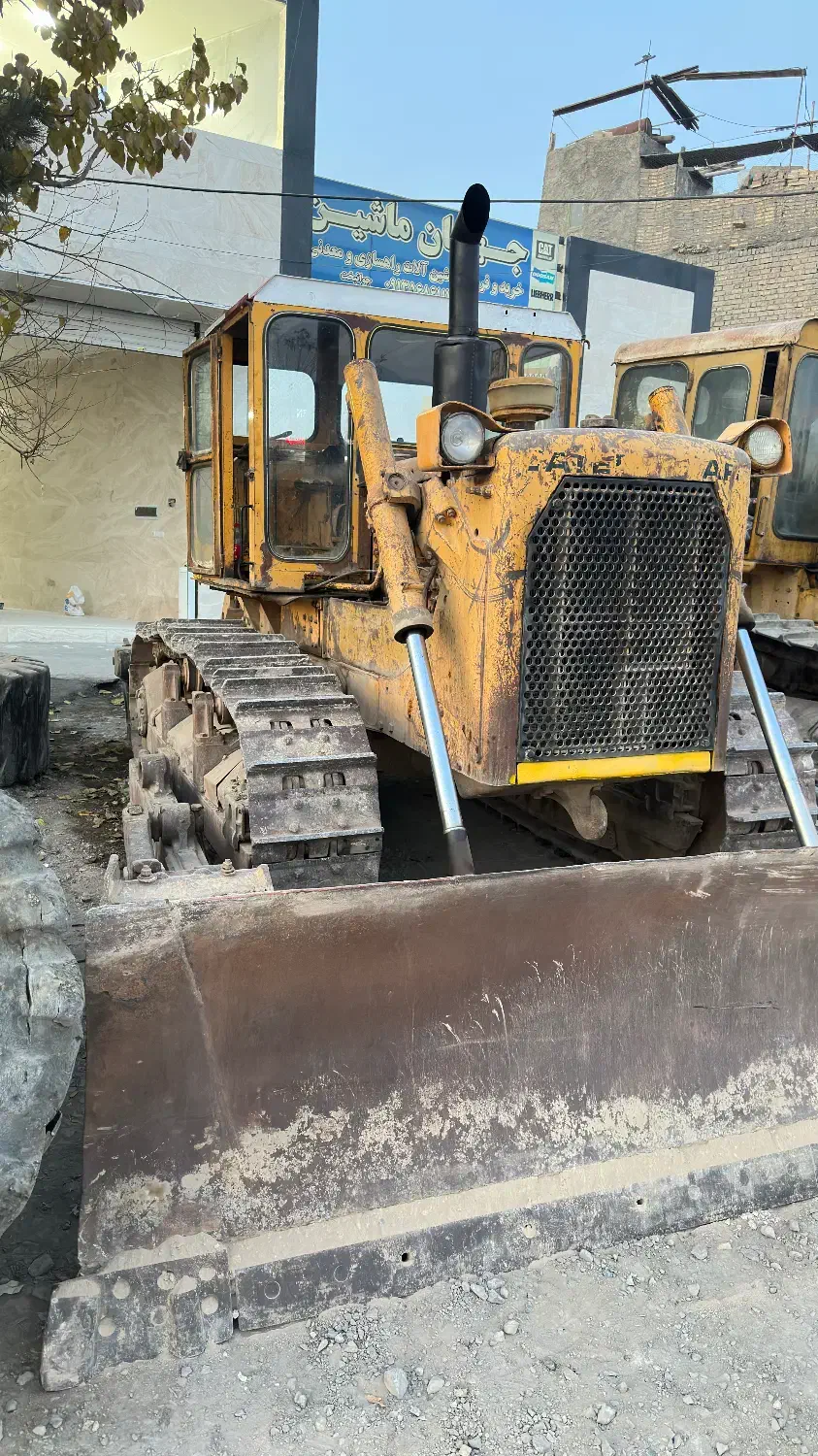 بلدوزر D6c 99j|خودرو سنگین|فلاورجان, |دیوار