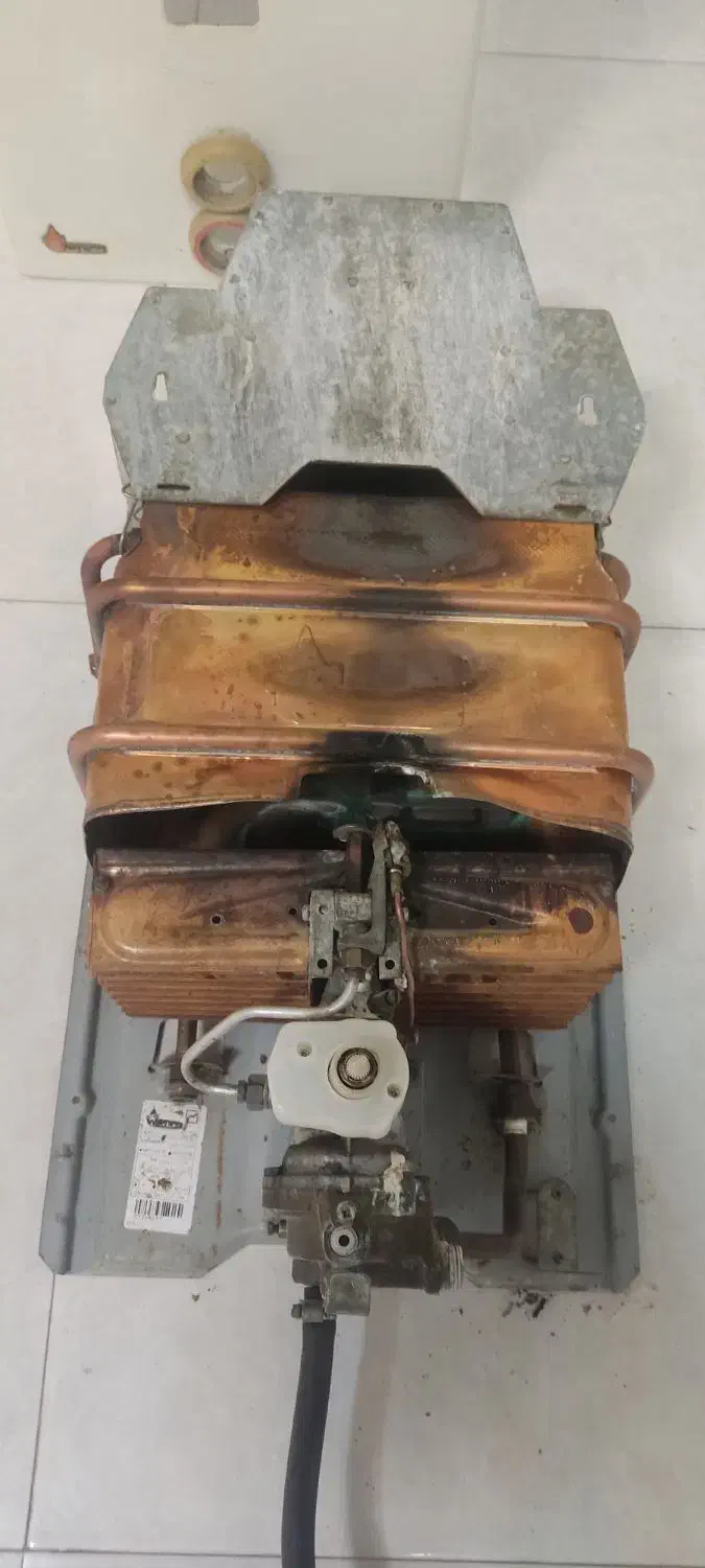 آبگرمکن دست دوم فروشی ۵ میلیون|آبگرمکن، پکیج، شوفاژ|بجنورد, |دیوار