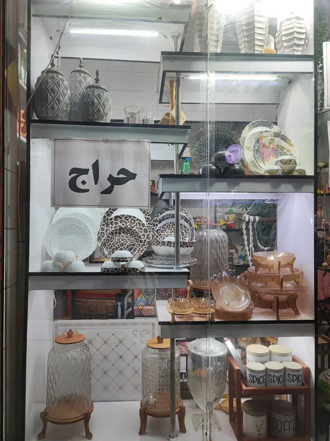 ویترین و قفسه ام دی اف|فروشگاه و مغازه|رشت, حمیدیان|دیوار