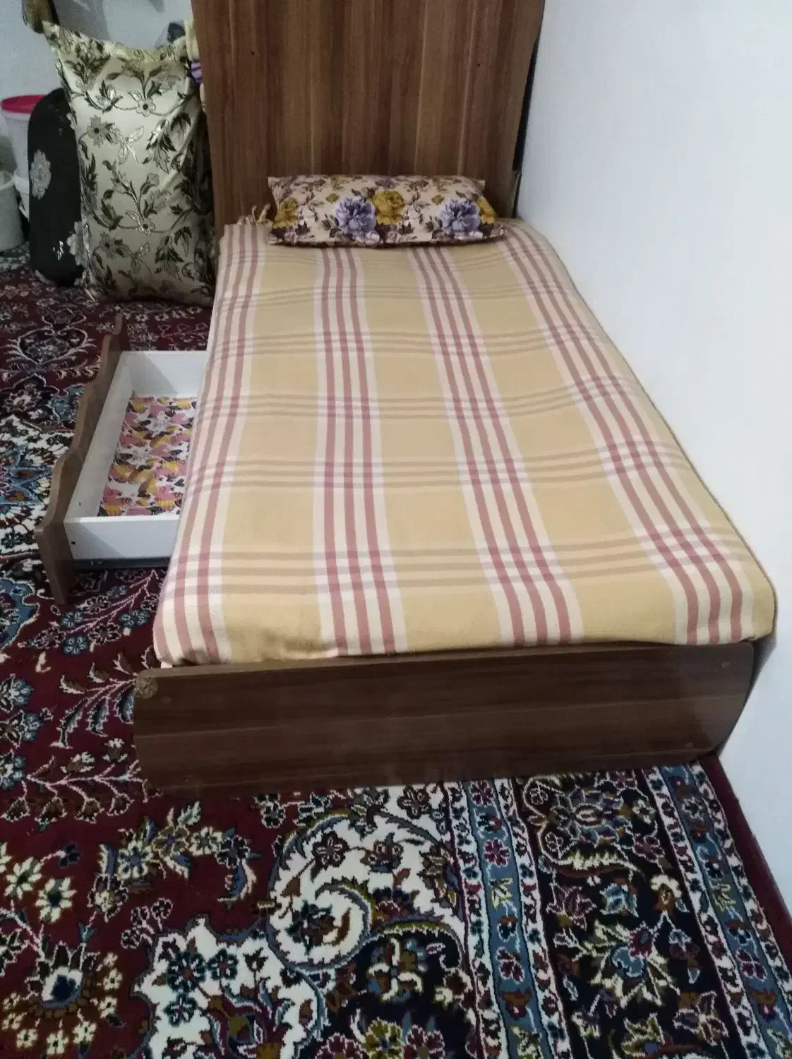 تخت خواب یک نفره ام دی اف بایک کشو|تخت و سرویس خواب|بهشهر, |دیوار