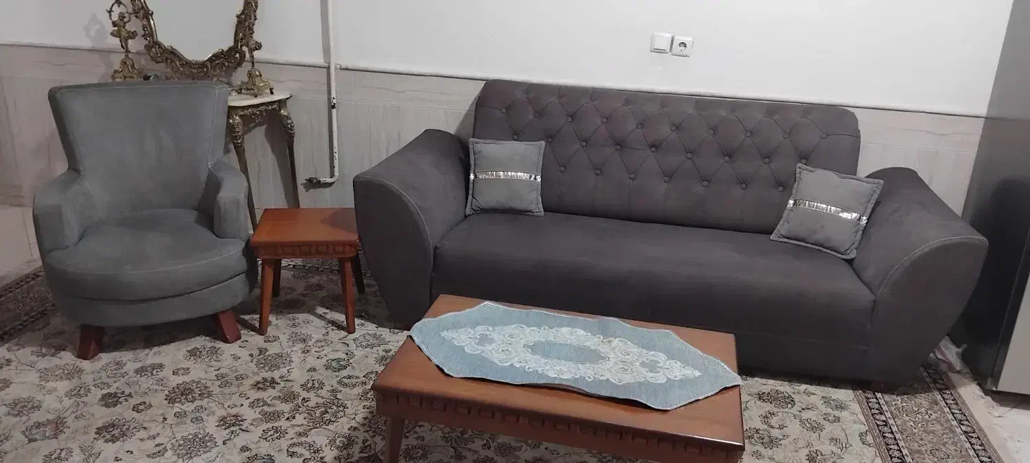 مبل ۷ نفره|مبلمان خانگی و میز عسلی|نیشابور, مدرس|دیوار